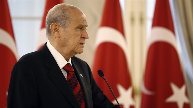 Hükümet medyasından Bahçeli'ye sansür