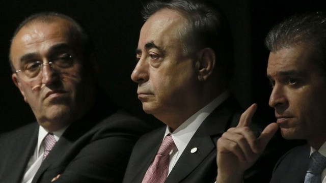 Galatasaray yönetimine muhalif isimler, 'transfer yetkisini durdurmak' için mahkemeye başvurdu