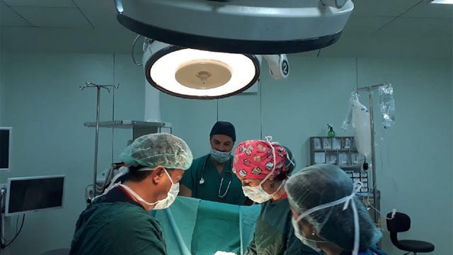Göğüs ve karın ağrısıyla gitti kendisi de şok oldu !