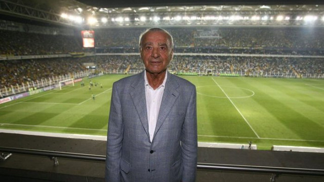 Fenerbahçe'nin eski futbolcusu Şeref Has hayatını kaybetti