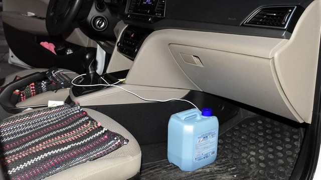 Otomobiline yaptığı düzenek herkesi şaşkına çevirdi