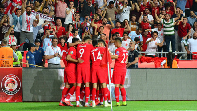 Türkiye, FIFA dünya sıralamasında yükseldi