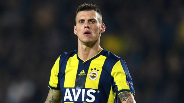 Skrtel ayrılıyor, Türkiye'de kalıyor!