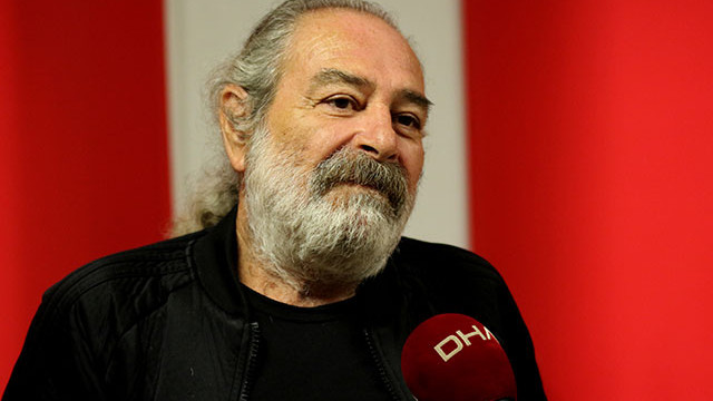 Ünlü oyuncunun çarptığı motosikletli ağır yaralandı