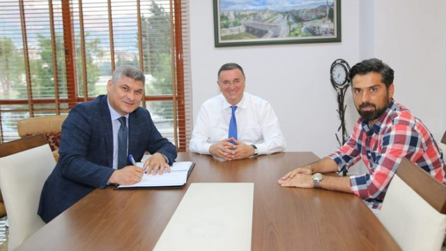 Hatayspor İlhan Palut'un sözleşmesini uzattı