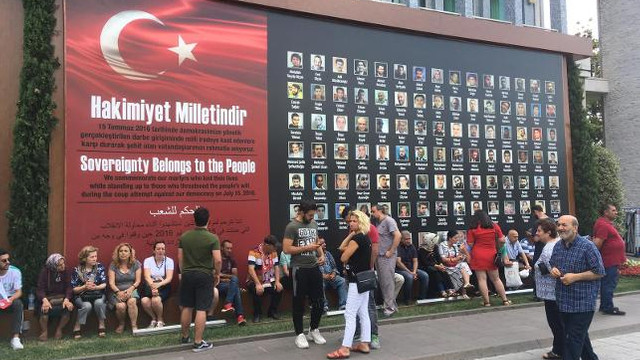 Vatandaşlar Saraçhane'de İmamoğlu'nu bekliyor