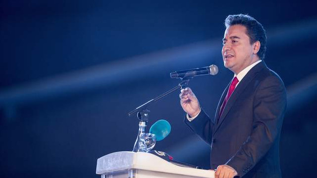AK Parti'de Ali Babacan yeni parti için düğmeye basıyor