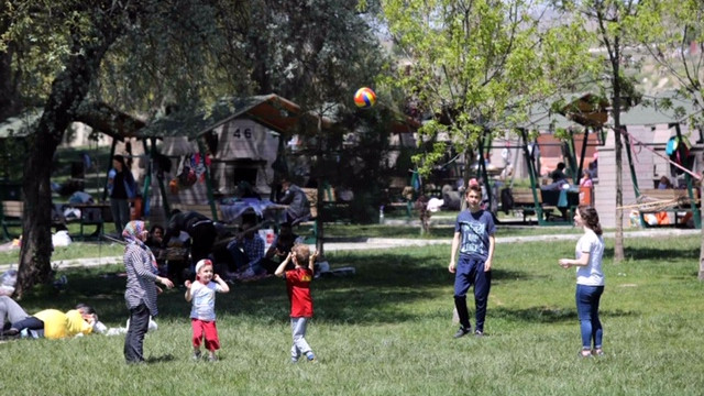 Ankaralılar Ramazan'da Yakacık'a akın etti