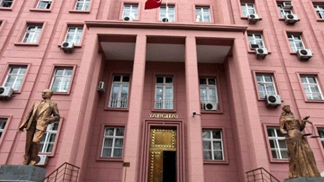 Borcu olanlar dikkat ! Yargıtay'dan ''haciz'' kararı