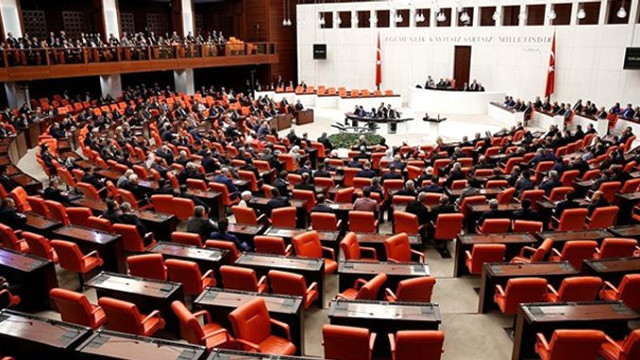 Yeni askerlik sistemi yarın Meclis'e geliyor