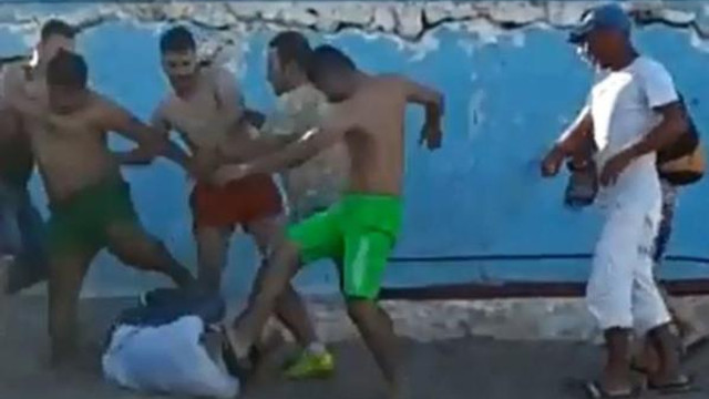 Kadına dayağa linç girişimi !