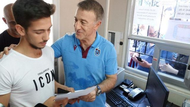 Trabzonspor Başkanı Ahmet Ağaoğlu'ndan transfer açıklaması