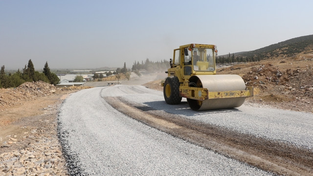 ''1.7 milyon TL harcadılar, 1 metre bile yol yok!''