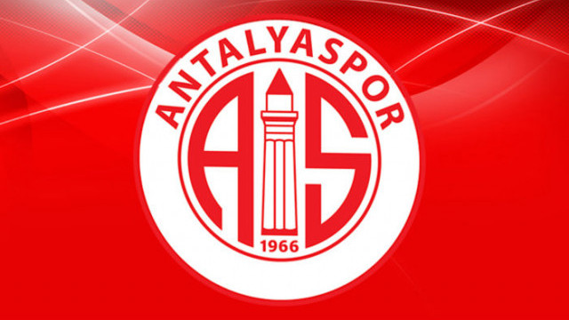 Antalyaspor'da Abdelaziz Barrada ile yollar ayrıldı