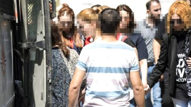 Kadınların kimlerle ilişkiye gireceğini o belirliyormuş !