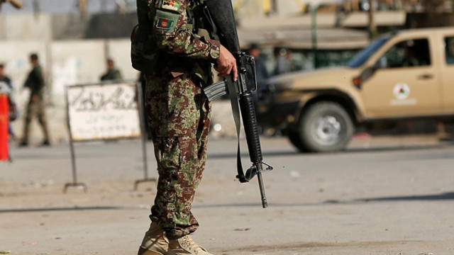 Afganistan'da bir general öldürüldü