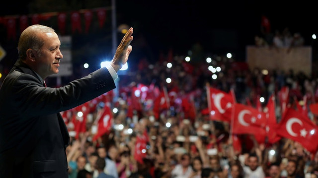''15 Temmuz’da neden sokağa çıktınız'' anketinde Erdoğan’ı üzecek sonuç