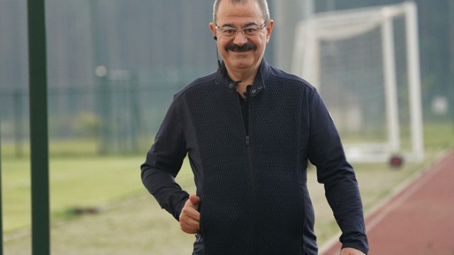 Adil Sani Konukoğlu: Fark yaratacak bazı oyuncularla görüşüyoruz