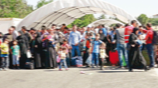 Valilik açıkladı: İstanbul'da kaydı olmayan Suriyeliler gönderiliyor !