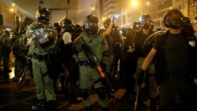 Çin'den ''Hong Kong'a girebiliriz'' iması