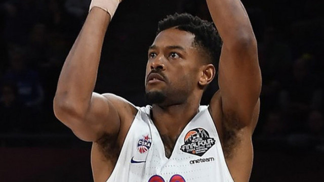 Barcelona, Cory Higgins'i transfer etti