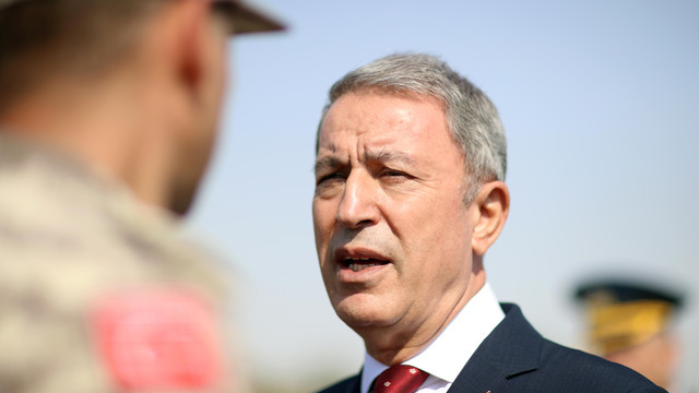 YAŞ'ta kriz iddiası: ''Bakan Hulusi Akar küplere bindi''