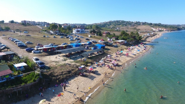 Burası ne Ege, ne Akdeniz ! Sahiller doldu taştı