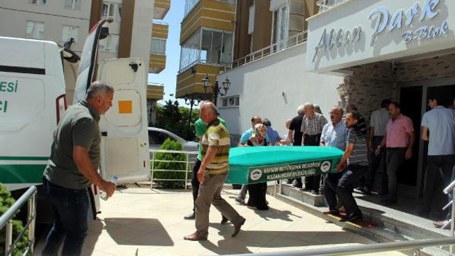Evlatlık olduğunu öğrenen genç dehşet saçtı: 2 ölü
