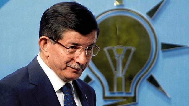 Davutoğlu'ndan AK Parti kutlaması