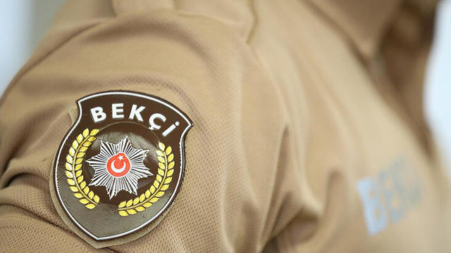 Polis sahte bekçiyi yakaladı