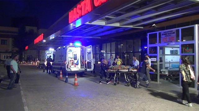 Kilis'te askeri araç devrildi: 8 yaralı