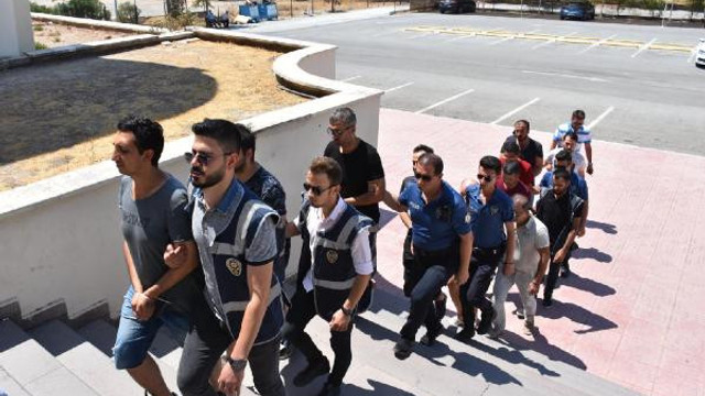 FETÖ şüphelisi 9 kişi teknede yakalandı