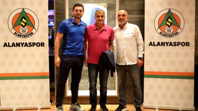 Şenol Güneş, Alanyaspor kampını ziyaret etti
