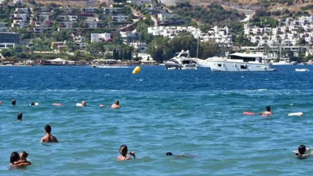 Tatil bitti, Bodrum onlara kaldı
