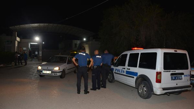 Genelev önünde dehşet saçtı: 2 yaralı