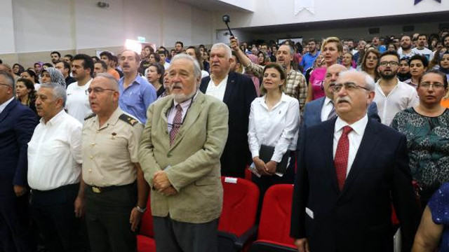 Zafer Haftası'nda İstiklal Marşı krizi