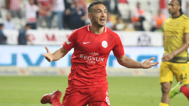 Yeni Malatyaspor Mevlüt Erdinç ile anlaşmaya yakın | Futbol