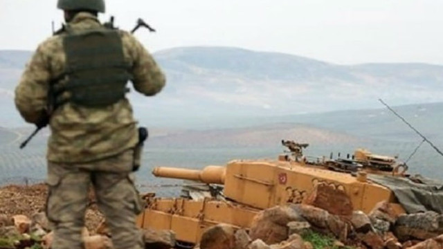 Afrin'de üs bölgesine tanksavar saldırısı: 2 asker yaralı