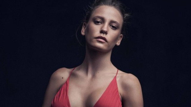 Serenay Sarıkaya'ya baş döndüren teklif