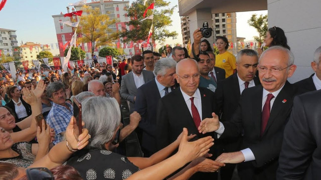 Turgut Özal Kültür Merkezi’ne görkemli açılış