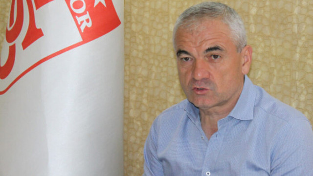 Rıza Çalımbay: VAR'daki hakemler maç yönetmemeli
