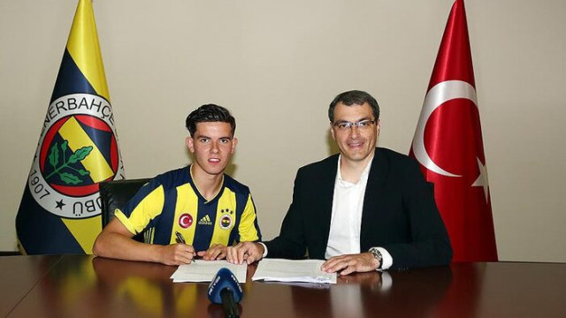 Ferdi Kadıoğlu'ndan itiraf: Fenerbahçe'den ayrılmayı düşündüm