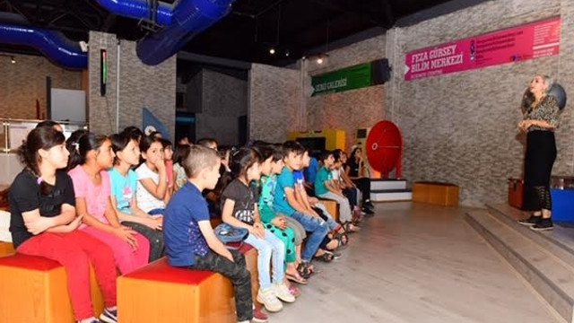 Büyükşehir'den minik emekçilere sürpriz