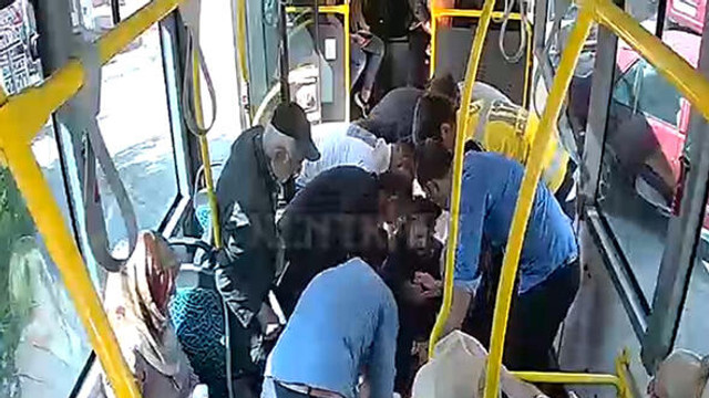 Halk otobüsünde panik anları
