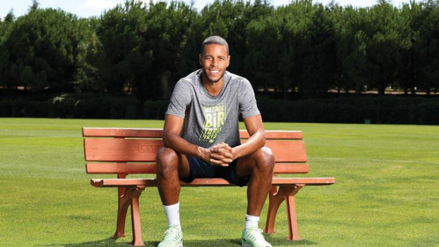 Zanka: Fenerbahçe'de şampiyonluk yaşamak istiyorum