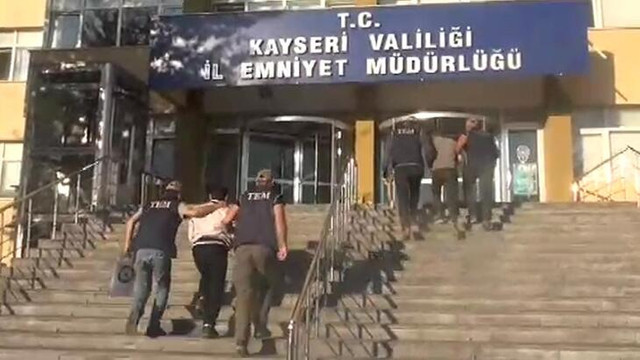 Kayseri'de 2 DEAŞ şüphelisi adliyeye sevkedildi