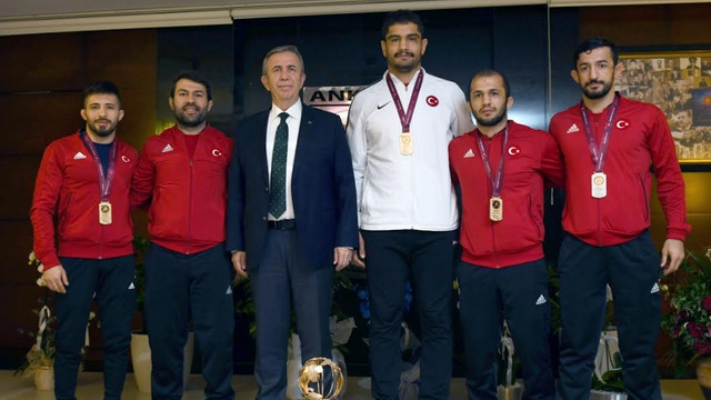 ASKİ Spor güreşçileri Dünya Şampiyonası'nda