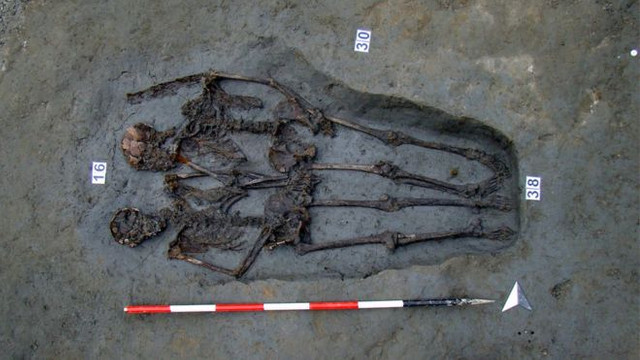El ele tutuşmuş şekilde bulunan iskeletlerde durum sanıldığı gibi çıkmadı