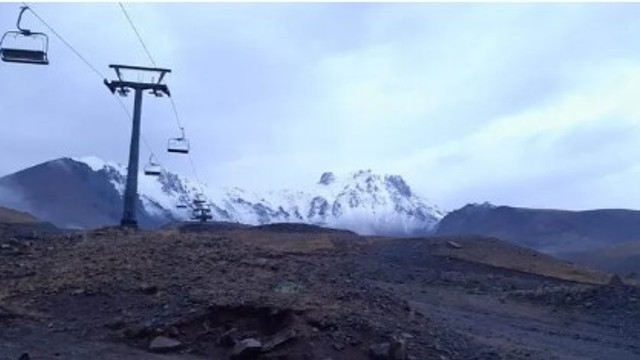 Erciyes Dağı'nda mevsimin ilk karı yağdı