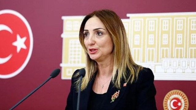 Partiden ihraç edilmişti... CHP'den flaş Aylin Nazlıaka kararı